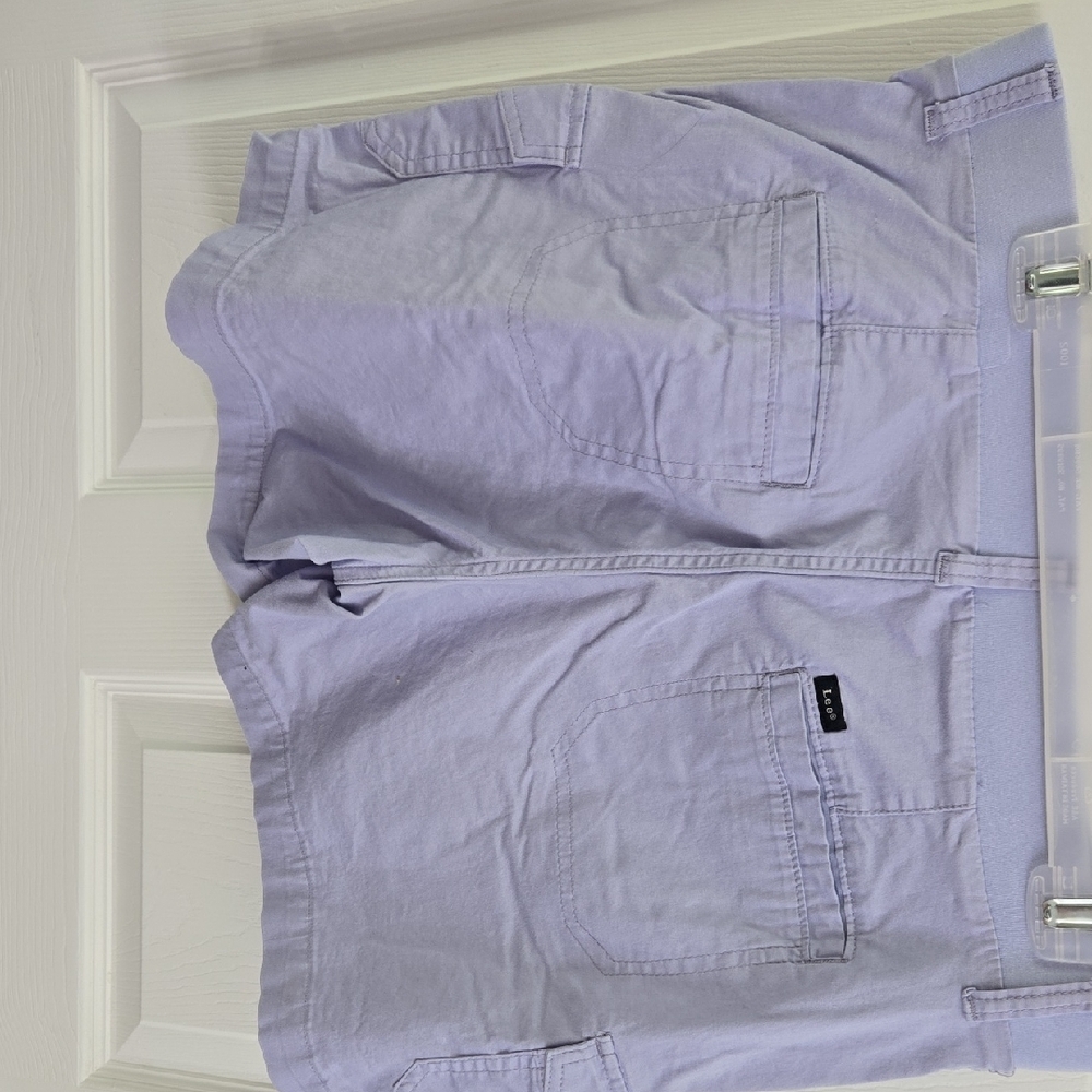 Lee Women's Light Purple Cargo Shorts - Picture 4 of 6